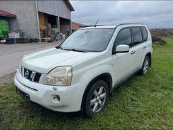 Weiß Gebraucht 2008 Nissan X-Trail SUV | 1.500 €