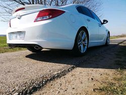 Weiß Gebraucht 2012 Opel Insignia OPC Limousine | 6.280 € (Etwas zu teuer)