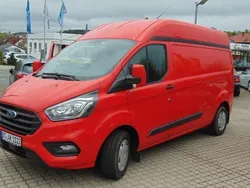 Rot Gebraucht 2022 Ford 300 Trend Limousine | 31.450 €