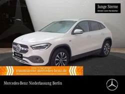 Weiß Gebraucht 2021 Mercedes GLA250 Style SUV | 29.990 € (Superpreis)