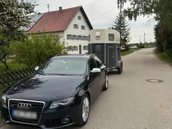 Blau Gebraucht 2011 Audi A4 Kombi | 12.000 €