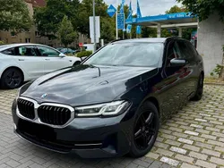 Grau Gebraucht 2020 BMW 520 Kombi | 22.999 € (Guter Preis)