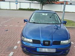 Blau Gebraucht 2002 Seat Leon Kleinwagen | 3.600 € (Teuer)