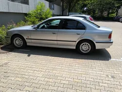 Silber Gebraucht 1998 BMW 520 Limousine | 3.000 € (Guter Preis)