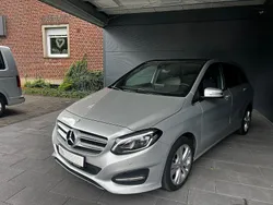 Silber Gebraucht 2016 Mercedes B220 Van / Kleinbus | 18.950 € (Fairer Preis)