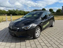 Schwarz Gebraucht 2017 Opel Astra Limousine | 6.900 € (Guter Preis)