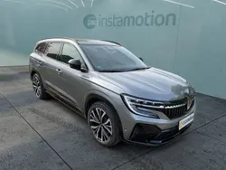 Grau Gebraucht 2023 Renault Espace Iconic Van / Kleinbus | 43.790 € (Etwas zu teuer)