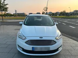 Weiß Gebraucht 2018 Ford Grand C-Max Van / Kleinbus | 17.500 €