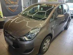 Braun Gebraucht 2014 Hyundai ix20 Trend Van / Kleinbus | 7.200 € (Guter Preis)