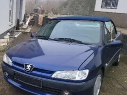 Blau Gebraucht 2001 Peugeot 306 Cabriolet Cabrio | 2.400 €