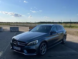 Grau Gebraucht 2018 Mercedes C220 AMG line Limousine | 20.500 € (Guter Preis)