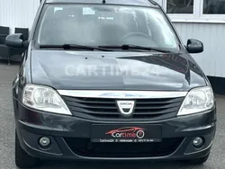 Grau Gebraucht 2009 Dacia Logan MCV Lauréate Kombi | 3.499 € (Fairer Preis)