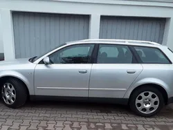 Silber Gebraucht 2002 Audi A4 Kombi | 2.000 € (Superpreis)