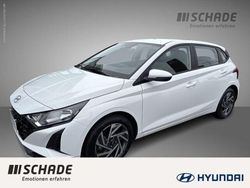 Weiß Gebraucht 2024 Hyundai i20 Trend Limousine | 16.950 € (Fairer Preis)
