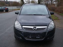 Schwarz Gebraucht 2013 Opel Zafira Family Van / Kleinbus | 5.499 € (Fairer Preis)