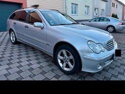 Silber Gebraucht 2007 Mercedes C220 Kombi | 1.900 € (Teuer)