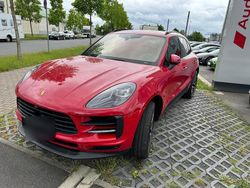 Rot Gebraucht 2019 Porsche Macan S SUV | 45.000 €