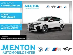 Weiß Gebraucht 2024 BMW iX Executive SUV | 74.890 € (Etwas zu teuer)