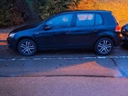 Schwarz Gebraucht 2009 VW Golf VI Kleinwagen | 5.500 €