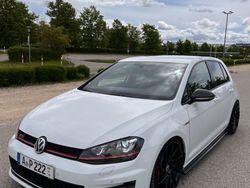 Weiß Gebraucht 2016 VW Golf VII GTI Limousine | 16.499 € (Guter Preis)