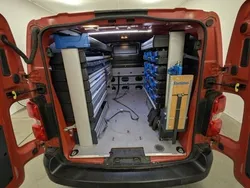 Rot Gebraucht 2020 Opel Vivaro Edition Van | 13.990 € (Fairer Preis)