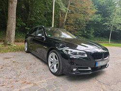 Schwarz Gebraucht 2015 BMW 525 Comfort Edition Kombi | 16.500 € (Fairer Preis)