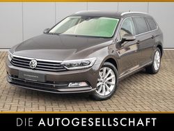 Black oak brown metallic Gebraucht 2017 VW Passat Highline Kombi | 19.990 € (Etwas zu teuer)
