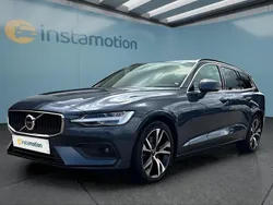 Blau Gebraucht 2024 Volvo V60 Core Kombi | 35.999 € (Superpreis)