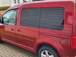 Rot Gebraucht 2019 VW Caddy Join Van / Kleinbus | 17.500 € (Fairer Preis)