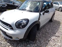 Weiß Gebraucht 2014 Mini Cooper SD Countryman SUV | 5.900 € (Etwas zu teuer)