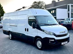 White ic 194 Gebraucht 2017 Iveco Daily Van / Kleinbus | 13.999 € (Fairer Preis)