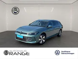 Grün Gebraucht 2024 VW Passat Business Kombi | 33.980 € (Fairer Preis)
