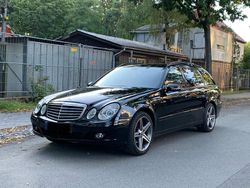 Schwarz Gebraucht 2007 Mercedes E220 Kombi | 4.100 € (Fairer Preis)