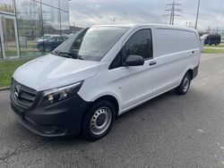 Weiß Gebraucht 2022 Mercedes Vito Van / Kleinbus | 26.989 € (Guter Preis)