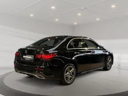 Metalliclack kosmosschwarz Gebraucht 2023 Mercedes A250 AMG Limousine | 31.690 € (Fairer Preis)