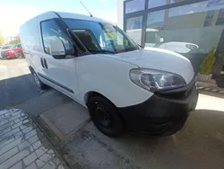 Weiß Gebraucht 2017 Fiat Doblò Van / Kleinbus | 6.690 € (Fairer Preis)