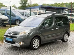 Grau Gebraucht 2014 Citroën Berlingo SELECTION Van / Kleinbus | 5.499 € (Superpreis)