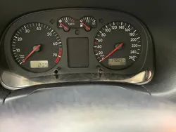Schwarz Gebraucht 2000 VW Golf IV Kleinwagen | 1.700 € (Guter Preis)