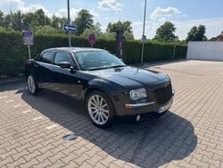 Schwarz Gebraucht 2011 Chrysler 300C Limousine | 12.000 €