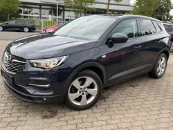 Grau Gebraucht 2018 Opel Grandland X Edition SUV | 9.499 € (Fairer Preis)