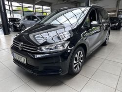 Deep black perleffekt Gebraucht 2022 VW Touran Active Van / Kleinbus | 26.490 € (Fairer Preis)