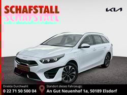 Weiss (casa white) Gebraucht 2022 Kia Ceed Sportswagon Comfort Kombi | 19.749 € (Guter Preis)