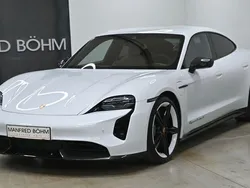 Weiß Gebraucht 2020 Porsche Taycan Turbo S Sport Limousine | 86.970 € (Guter Preis)