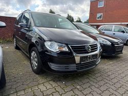 Schwarz Gebraucht 2006 VW Touran Conceptline Van / Kleinbus | 4.980 € (Teuer)
