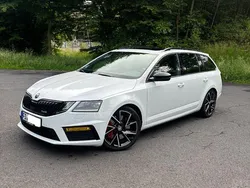 Weiß Gebraucht 2018 Skoda Octavia RS Kombi | 17.000 € (Guter Preis)