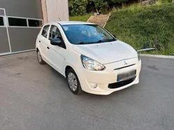 Weiß Gebraucht 2016 Mitsubishi Space Star Kleinwagen | 6.900 € (Etwas zu teuer)