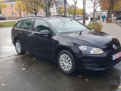Schwarz Gebraucht 2016 VW Golf VII Comfortline Kombi | 9.500 € (Teuer)