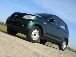 Grün Gebraucht 2010 Daihatsu Terios SUV | 9.999 € (Teuer)