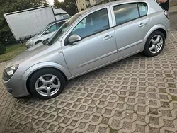 Silber Gebraucht 2006 Opel Astra Limousine | 2.250 € (Fairer Preis)
