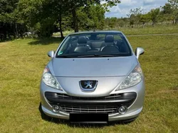Silber Gebraucht 2007 Peugeot 207 CC Cabrio | 3.500 € (Fairer Preis)